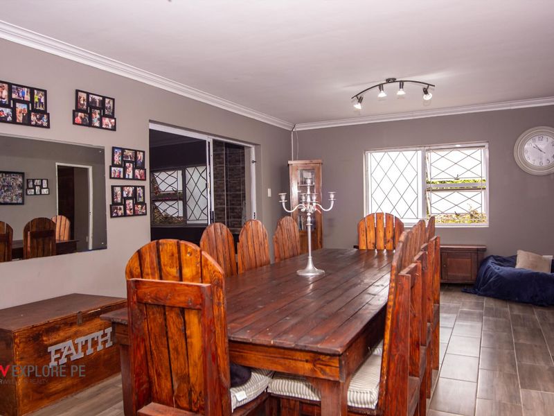 House For Sale in Summerstrand - Photo 3
