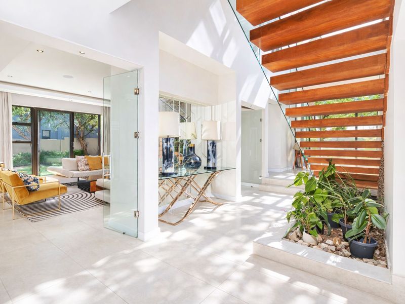 House For Sale in Waterfall Country Estate - Photo 4