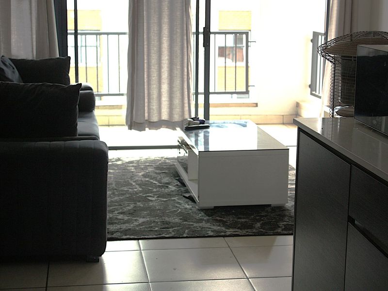 Apartment For Sale in Bryanston - Photo 4