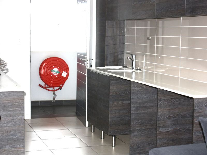 Apartment For Sale in Bryanston - Photo 3