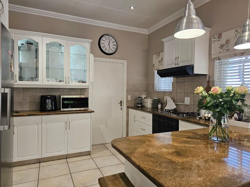 House For Sale in Kingswood Golf Estate - Photo 10