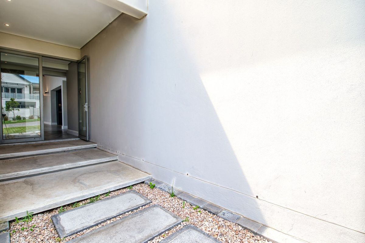 House For Sale in Kingswood Golf Estate - Photo 3