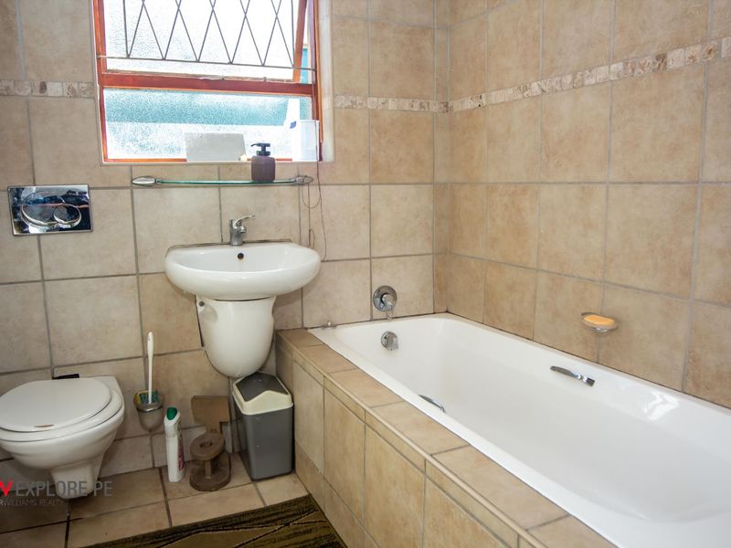 House For Sale in Newton Park - Photo 10