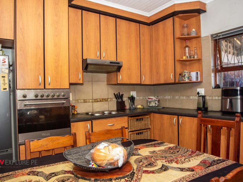 House For Sale in Newton Park - Photo 4