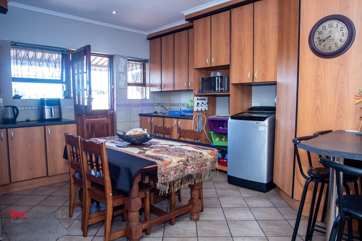 House For Sale in Newton Park - Photo 2