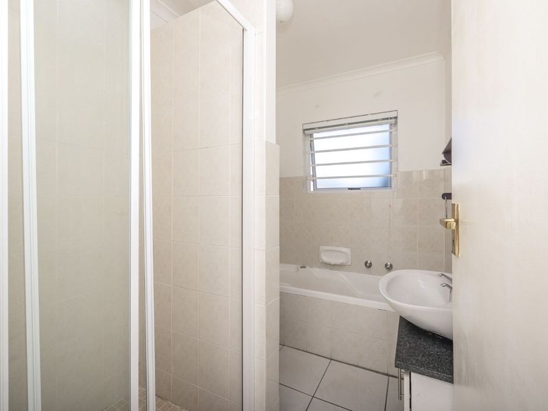 Apartment To Rent in West Beach - Photo 7