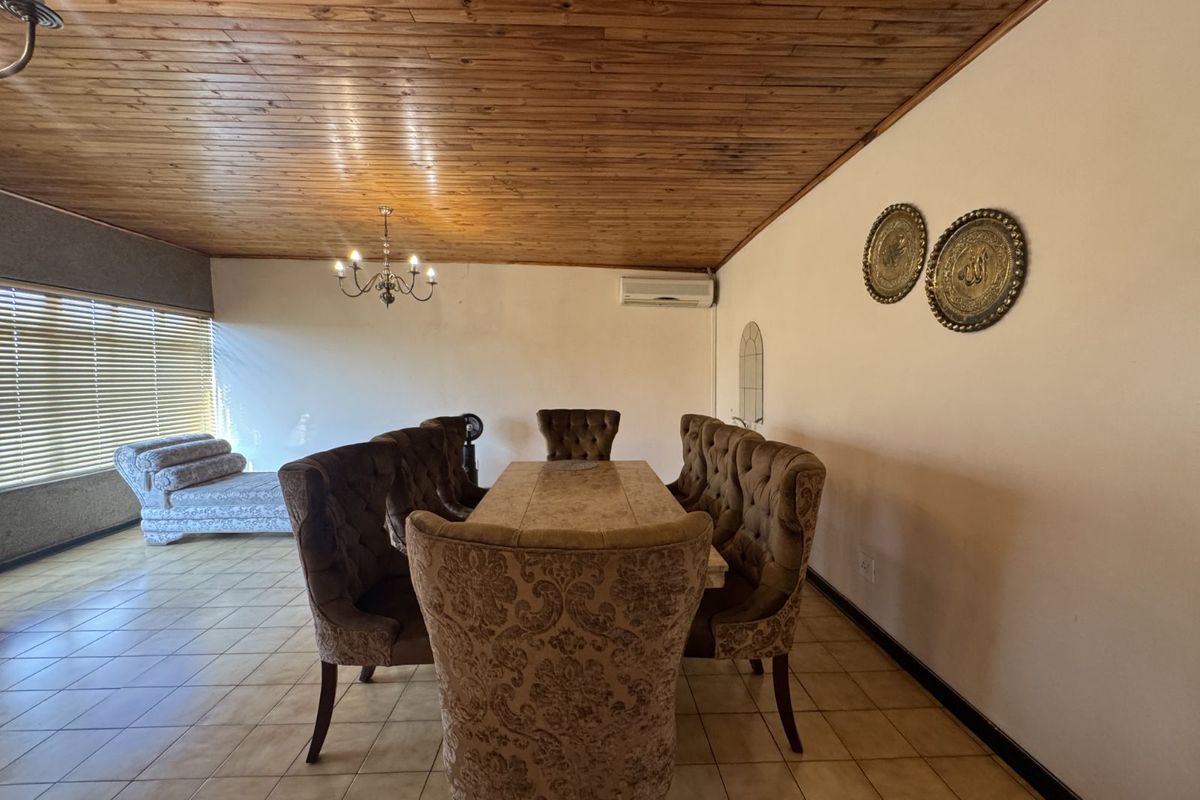 Apartment For Sale in Laudium - Photo 5