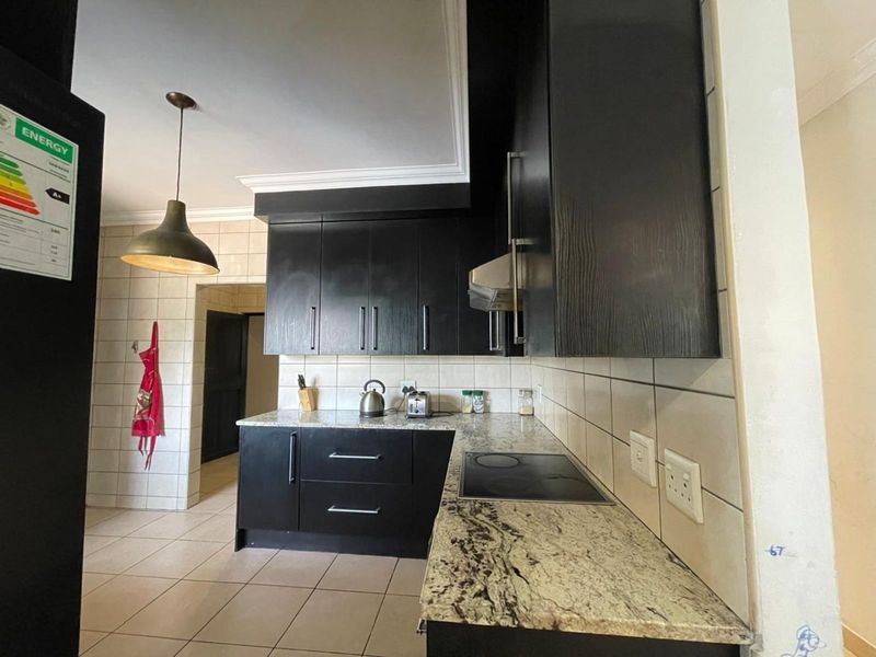 House For Sale in Amberfield Valley - Photo 5