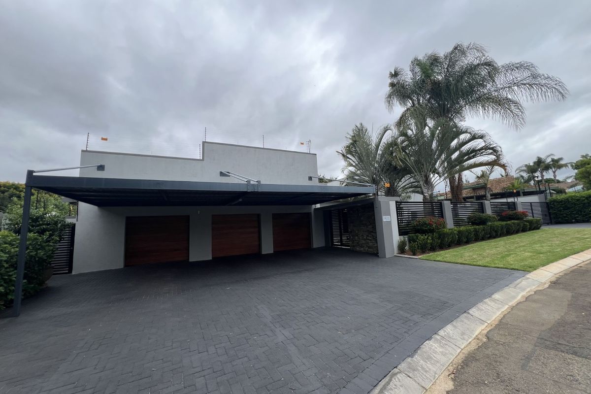 House For Sale in Bendor - Photo 2