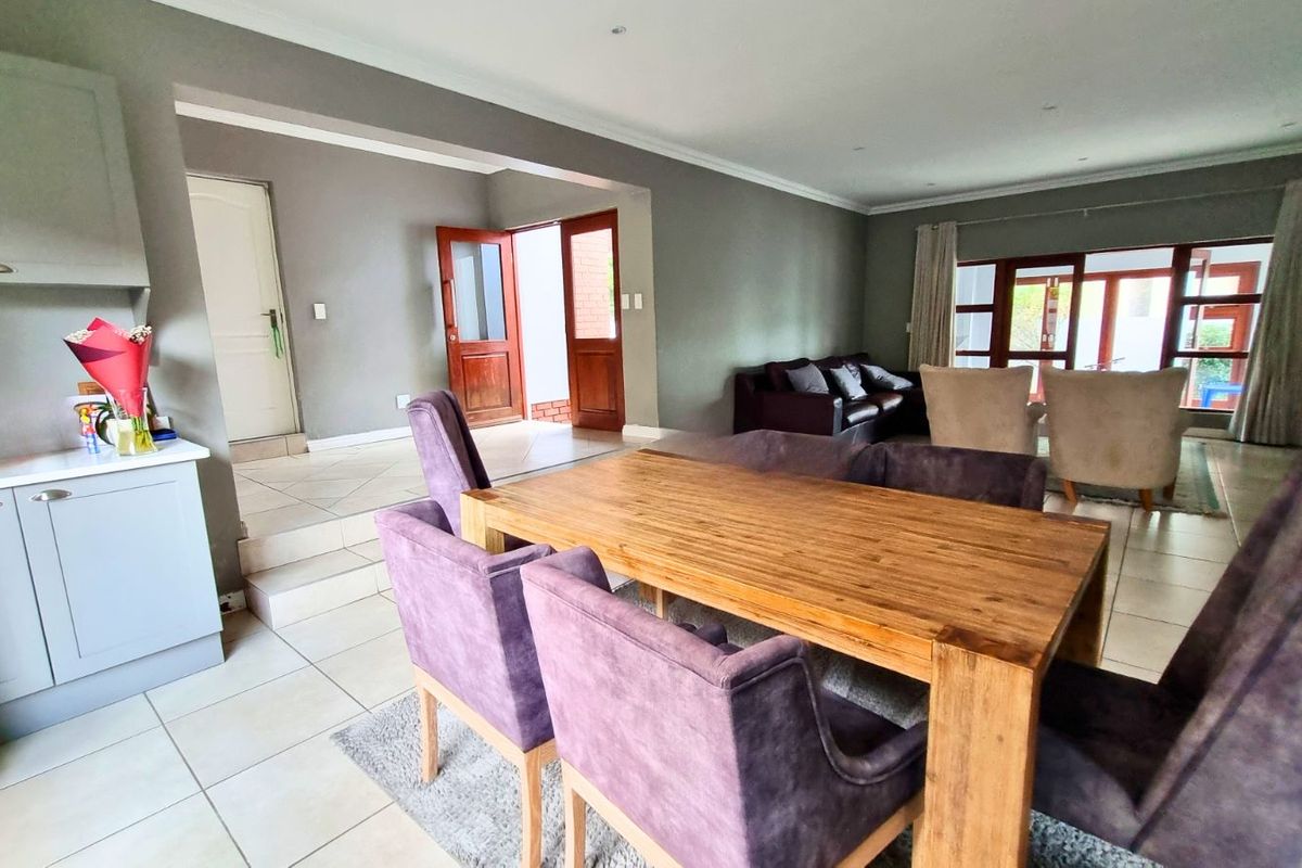 House For Sale in Beverley - Photo 5