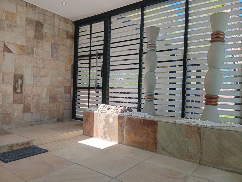 House For Sale in Blue Rise - Photo 4