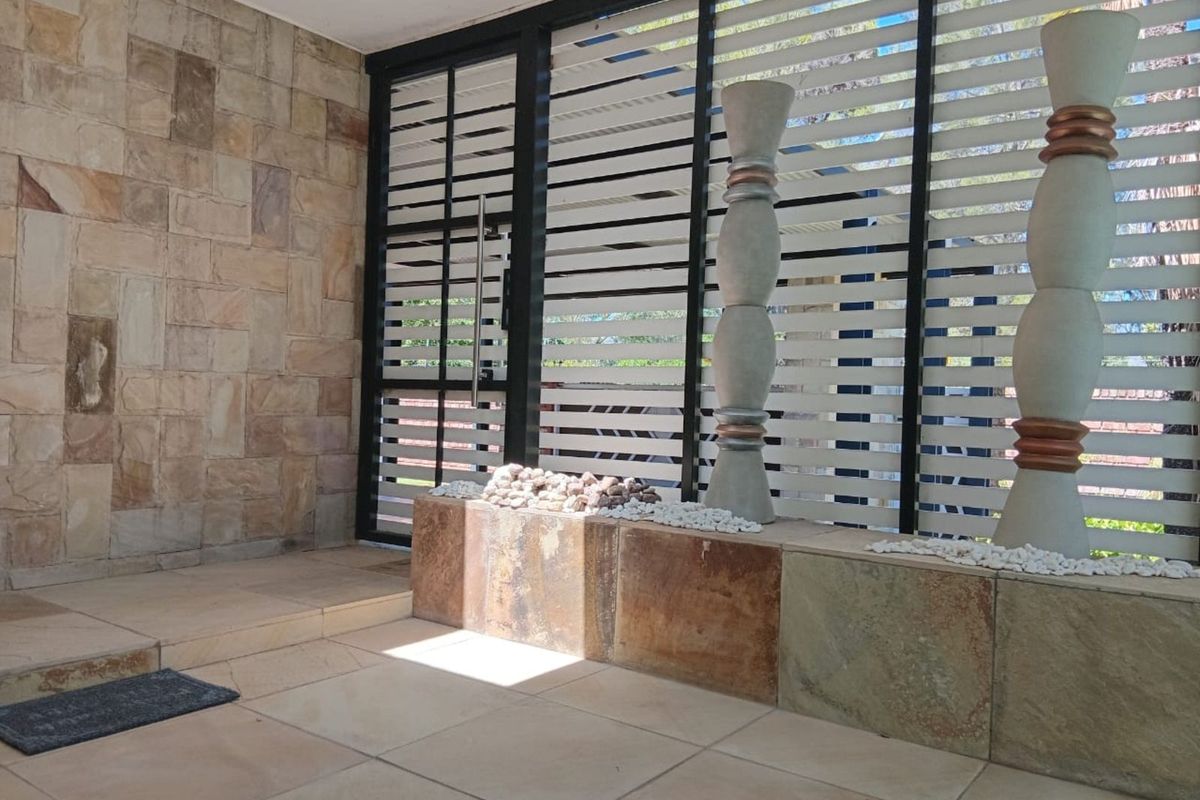 House For Sale in Blue Rise - Photo 4