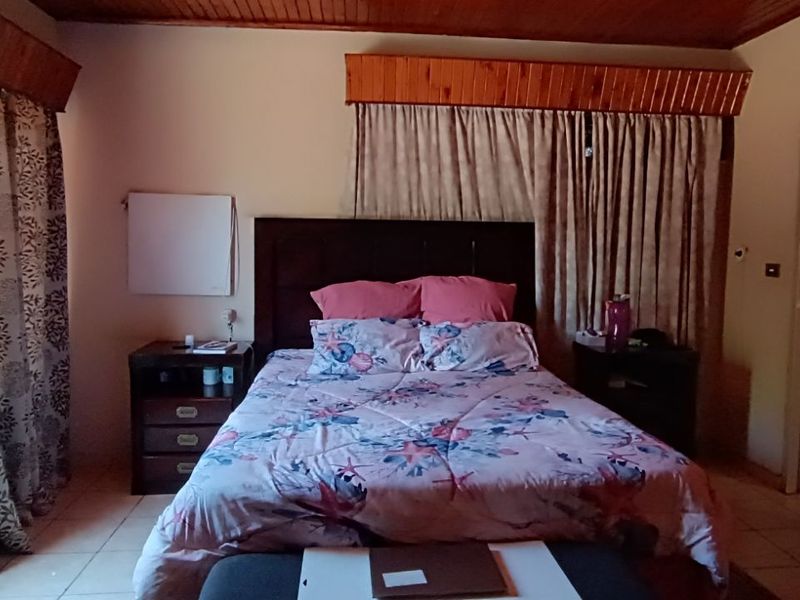 House For Sale in Kempton Park West - Photo 5