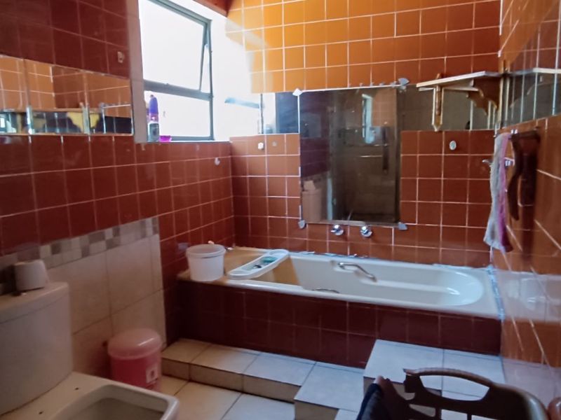 House For Sale in Kempton Park West - Photo 3