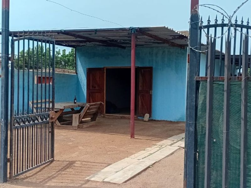 Retail For Sale in Hammanskraal Central - Photo 2