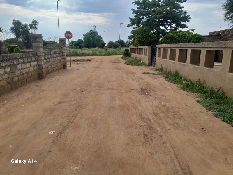 Retail For Sale in Hammanskraal Central - Photo 4