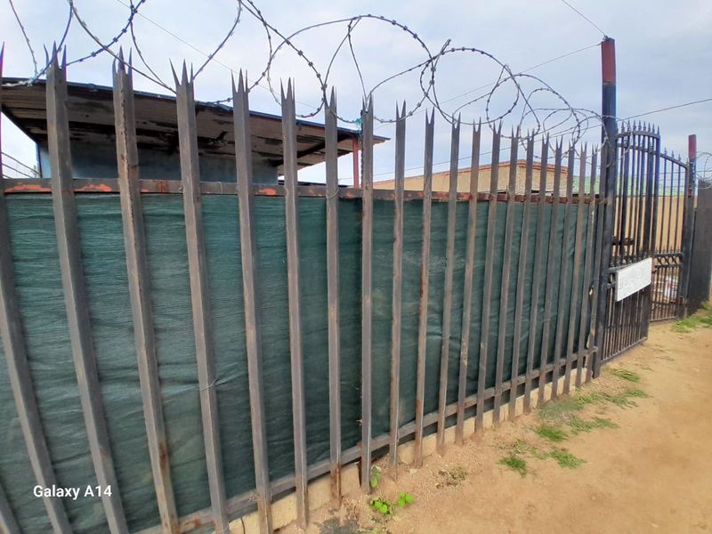 Retail For Sale in Hammanskraal Central - Photo 5