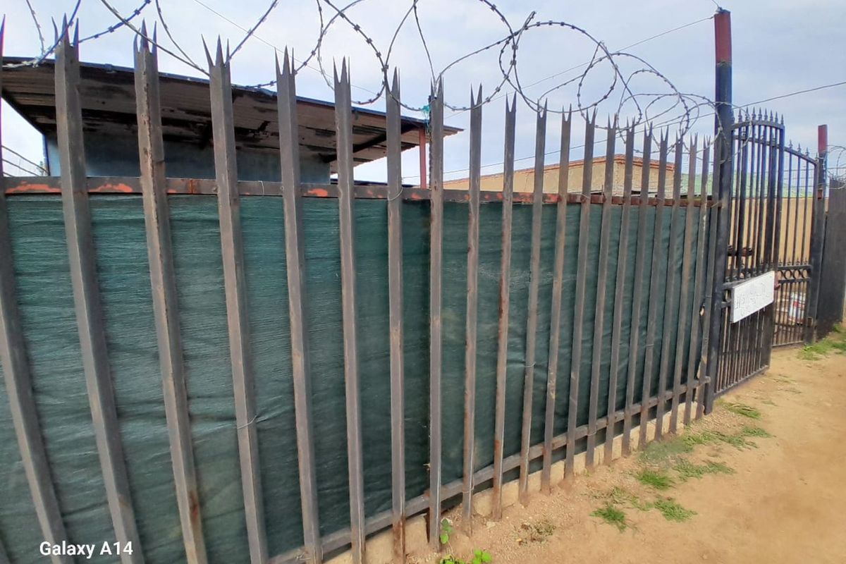 Retail For Sale in Hammanskraal Central - Photo 5