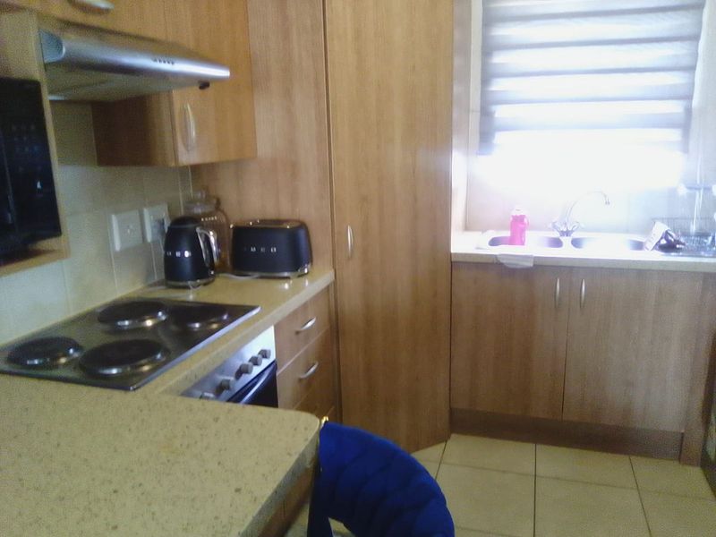 Apartment For Sale in Douglasdale - Photo 7