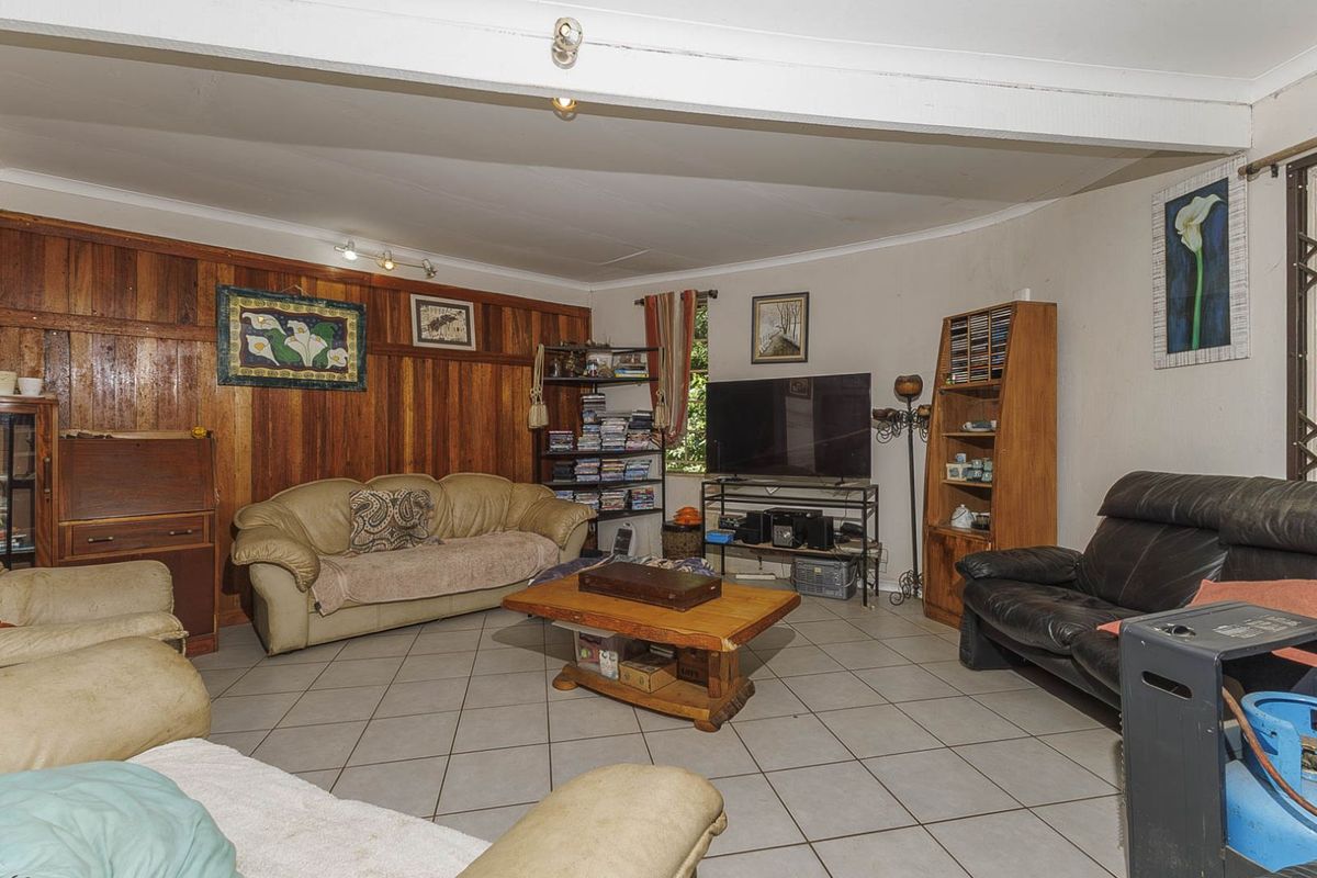 House For Sale in Drummond - Photo 2