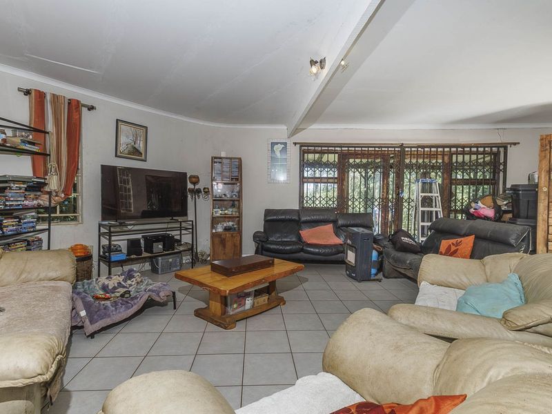 House For Sale in Drummond - Photo 3