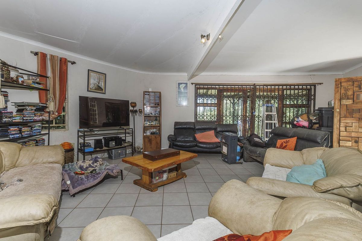 House For Sale in Drummond - Photo 3