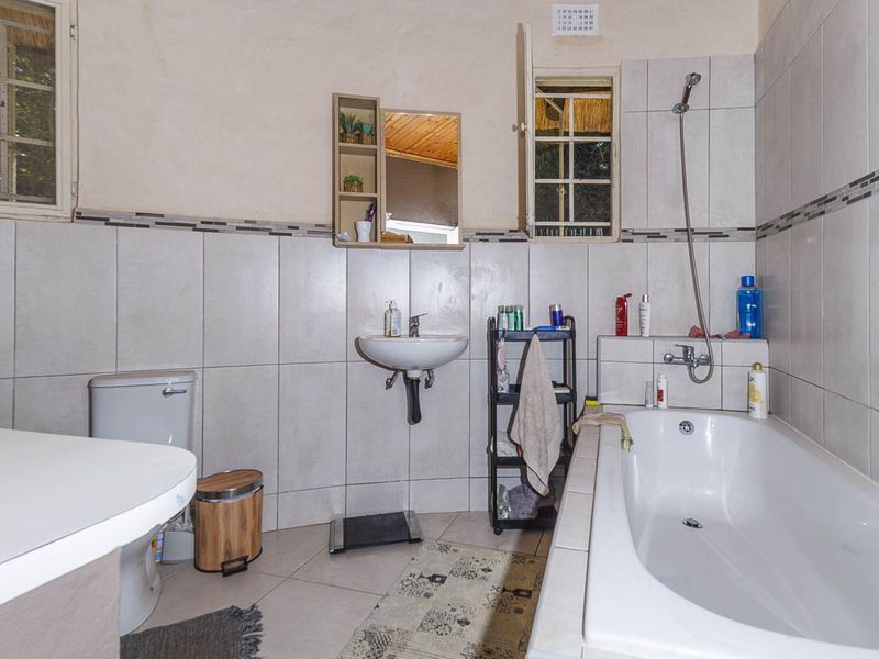 House For Sale in Drummond - Photo 6