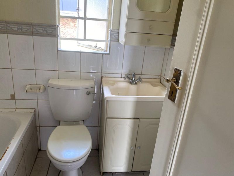 Apartment For Sale in Sharonlea - Photo 10