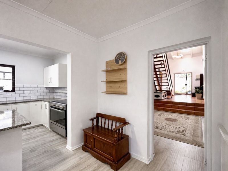 House For Sale in Lonehill - Photo 6