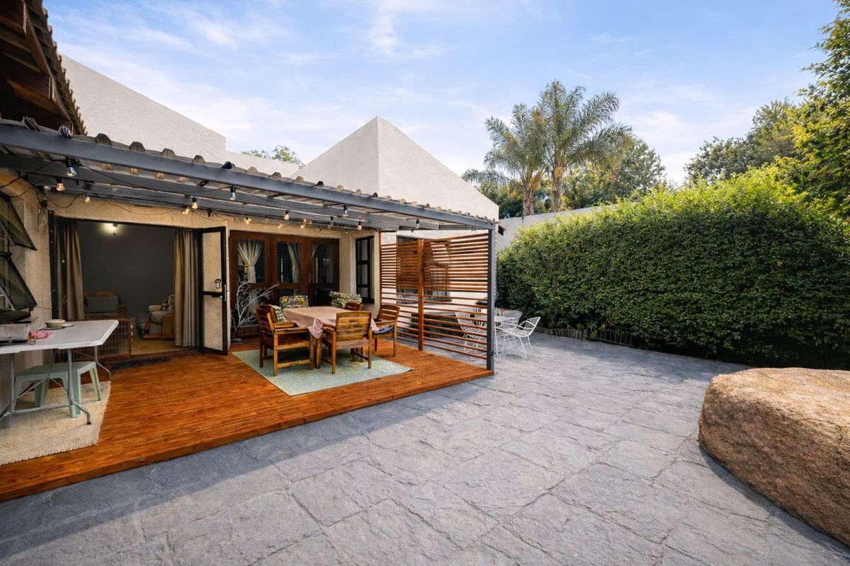 House For Sale in Lonehill - Photo 2