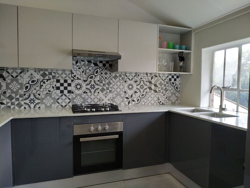 Apartment For Sale in Woodmead - Photo 2