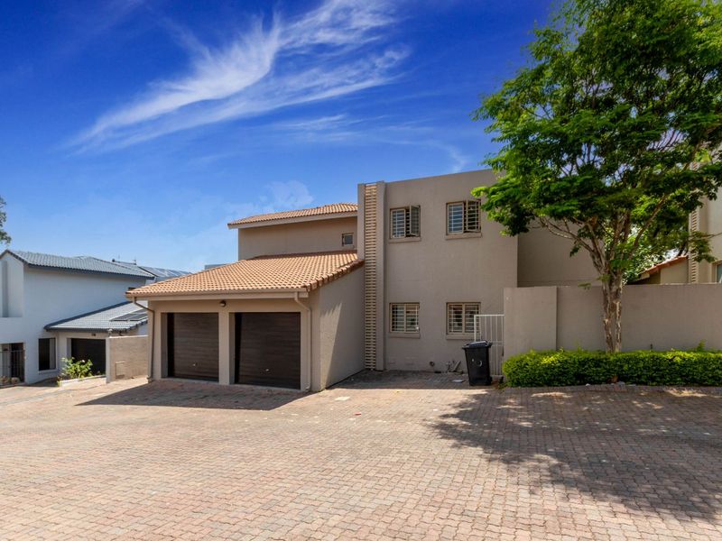 House For Sale in North Riding - Photo 2