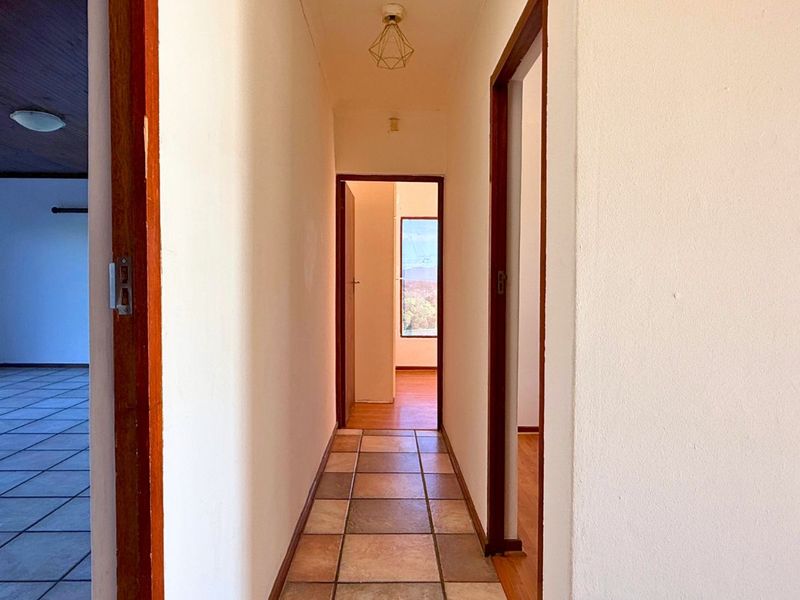 House For Sale in Pearly Beach - Photo 8