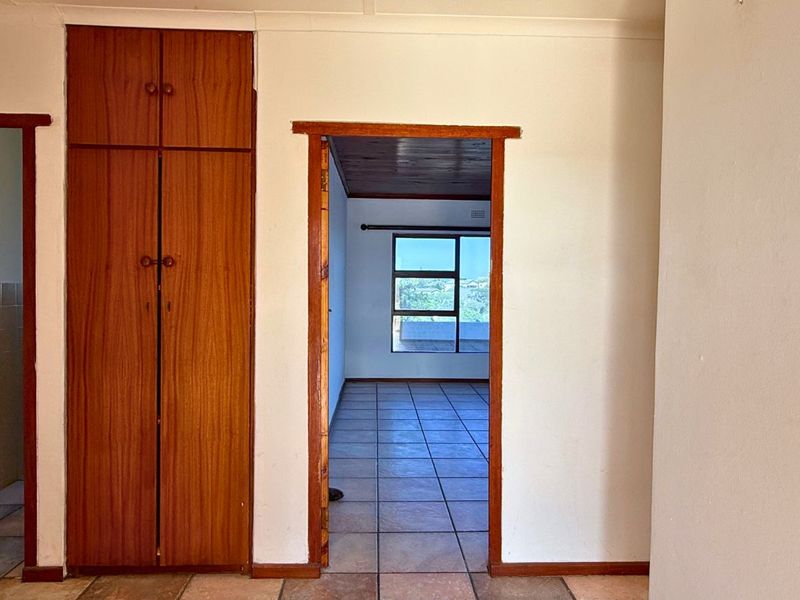 House For Sale in Pearly Beach - Photo 6