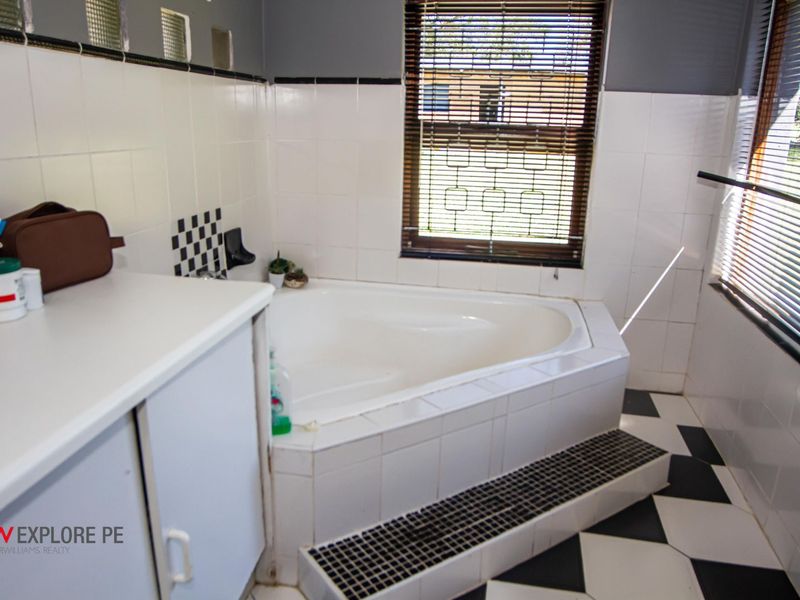 House For Sale in Theescombe - Photo 9