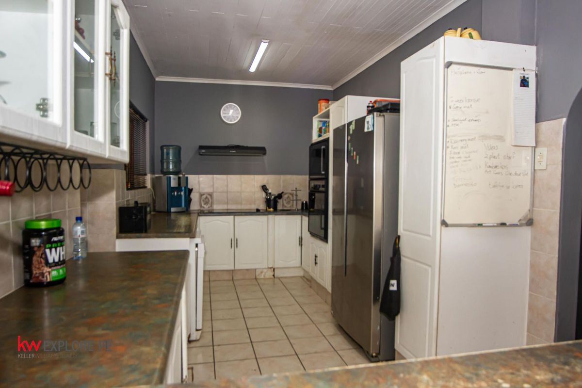 House For Sale in Theescombe - Photo 5