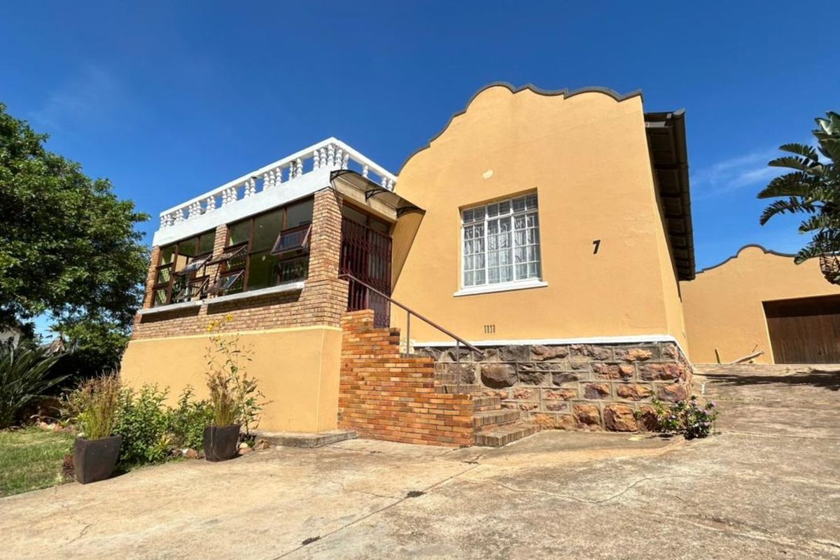 House For Sale in Riversdale Central - Photo 2