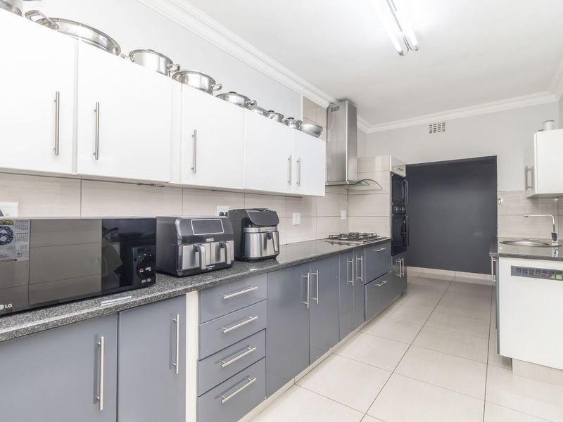 House For Sale in Discovery - Photo 9