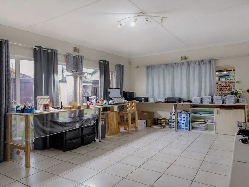 House For Sale in Horison - Photo 5