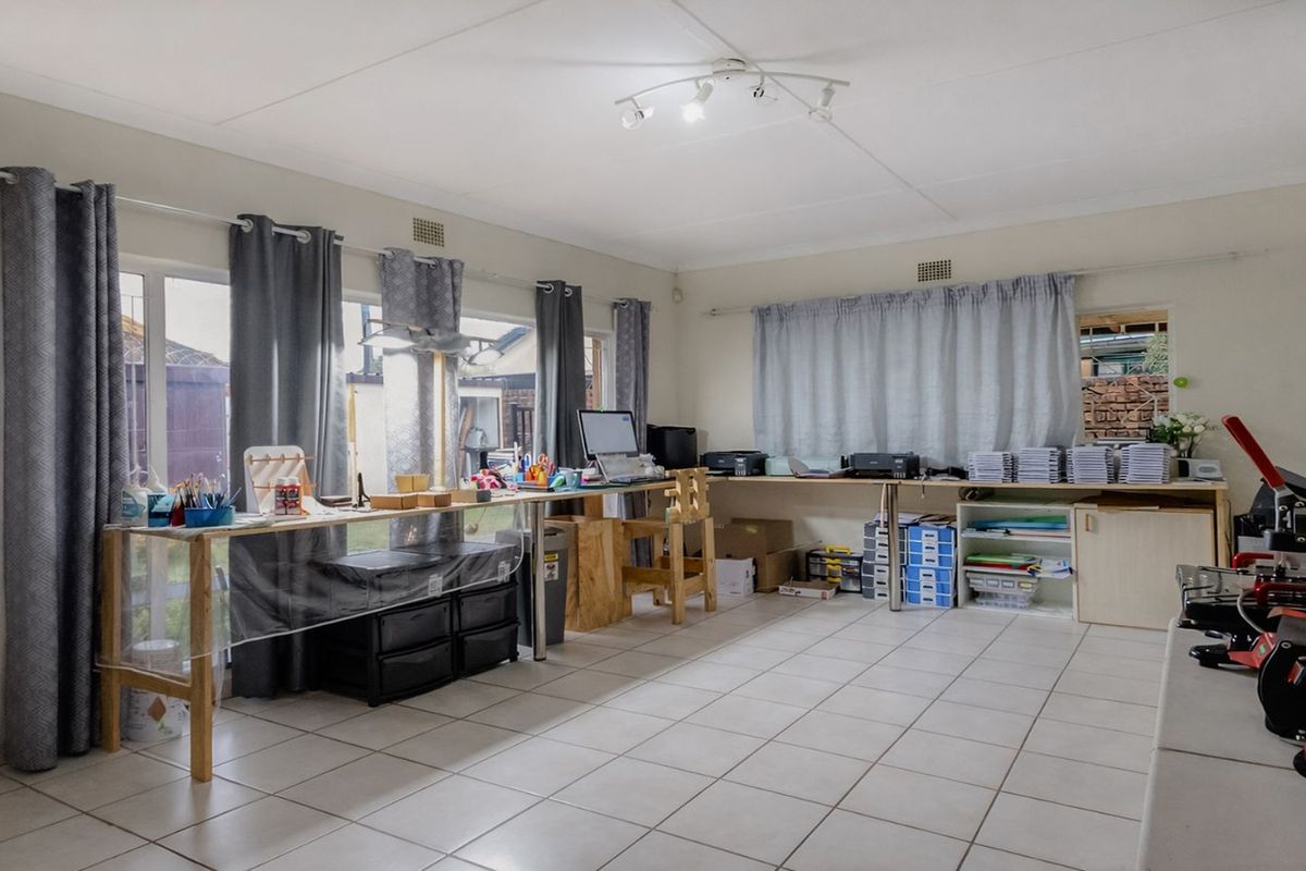 House For Sale in Horison - Photo 5