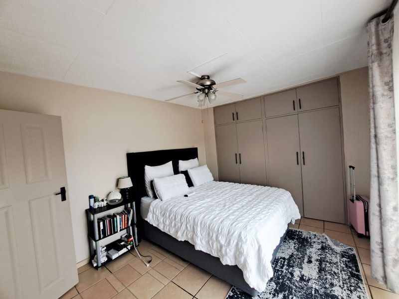 Apartment For Sale in Silverton - Photo 8