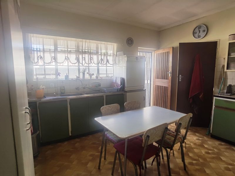 House For Sale in Hennopspark - Photo 7