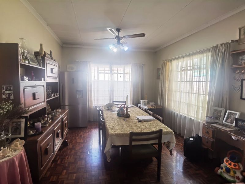 House For Sale in Hennopspark - Photo 5