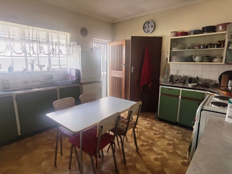 House For Sale in Hennopspark - Photo 6