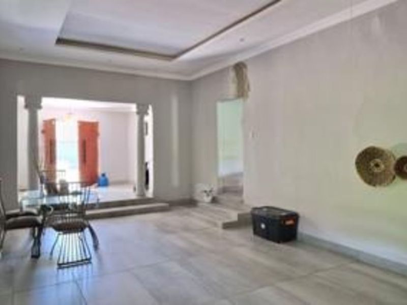 House For Sale in Florida - Photo 6