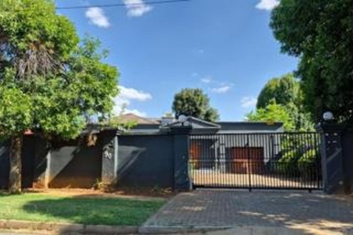 House For Sale in Florida - Photo 3