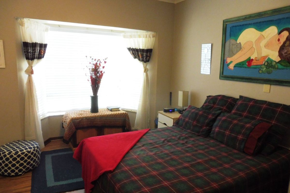 Townhouse For Sale in Hillcrest - Photo 3