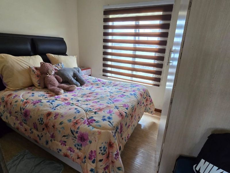 House For Sale in Terra Nova - Photo 7