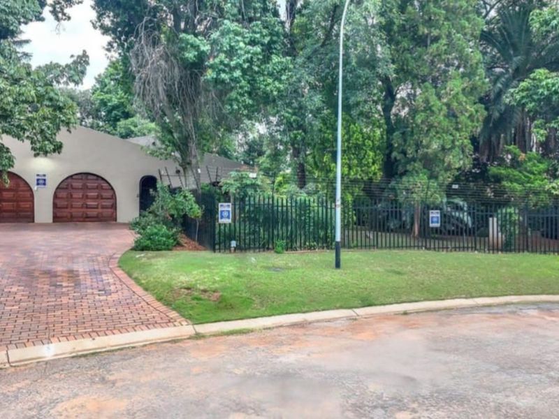 House For Sale in Northcliff - Photo 3