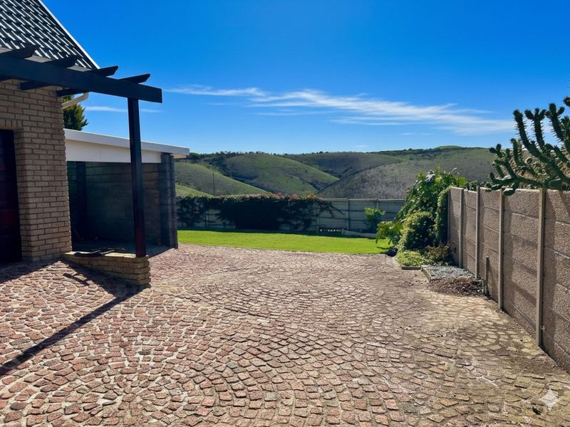 House For Sale in Hartenbos Heuwels - Photo 9